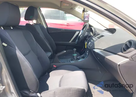 2010 Mazda 3 S z USA, uszkodzony, nr VIN JM1BL1H5XA1306804